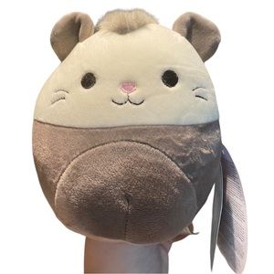 BNWT Squishmallows Luanne the Possum 5” Rare Canadian Exclusive